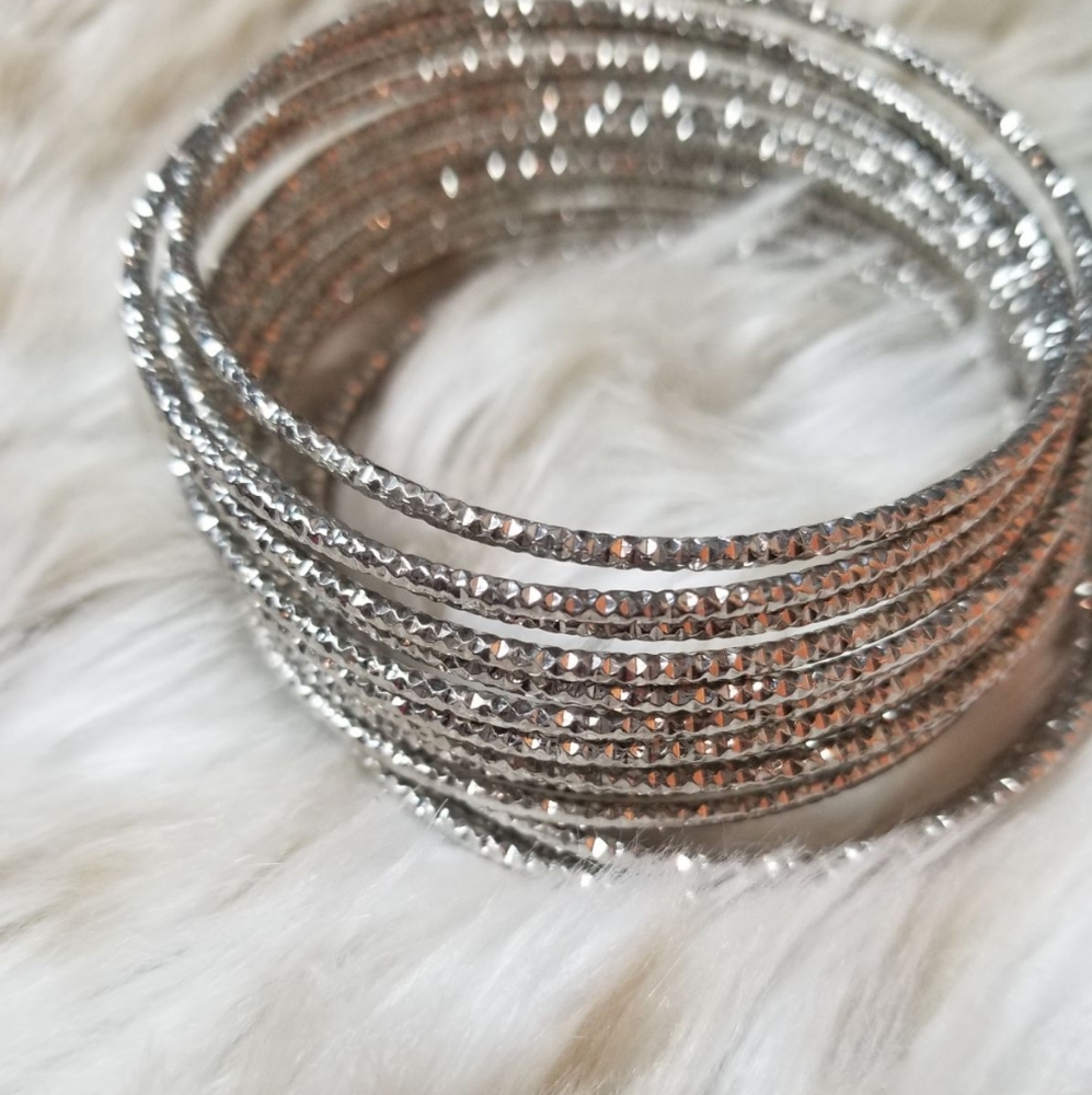 Bangles/Earrings Set (NWOT)